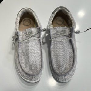 Hey Dude Wally B Rare Sox Shoe White Gray Size 12 111030105
